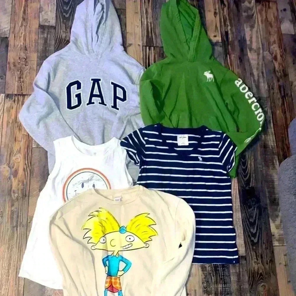 Girls Lot Abercrombie and Fitch, Gap, and Nickelodeon size Large to XXL - Picture 1 of 10